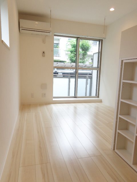 アリュール日吉 玄関