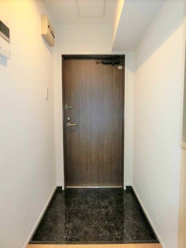 T・Y Building 玄関