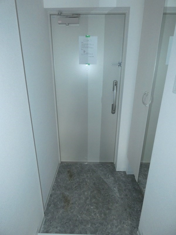 グランククナ 玄関