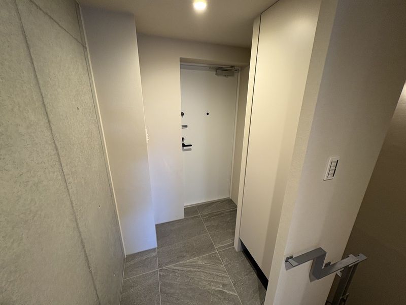 LEGALAND大井町  玄関
