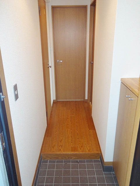 メーゾン俊2nd 玄関