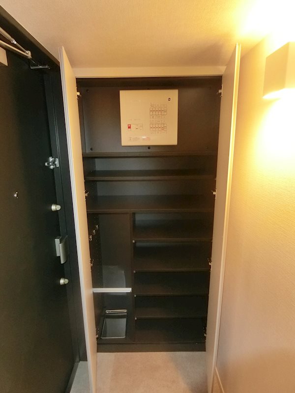 シーズンフラッツ大森エアリー 玄関