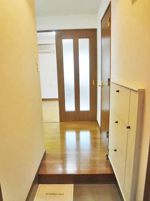 アーバンロジェ 玄関