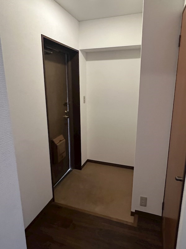 ルナロッサ目黒 玄関