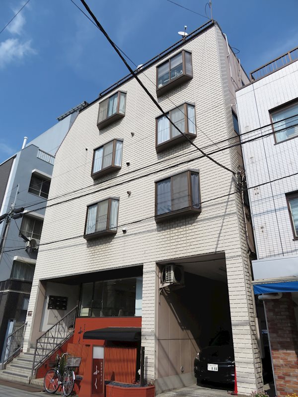 メゾン沙羅 301号室 外観