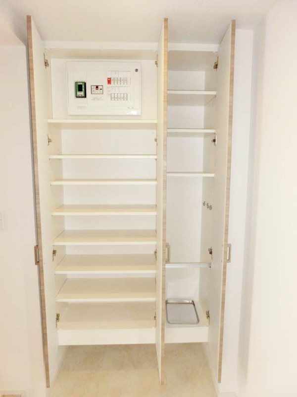 プラネソシエ大森山王 玄関