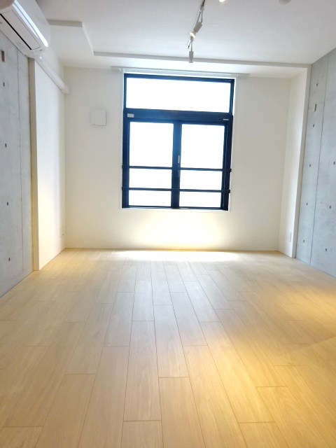 LAPiS目黒本町 リビング