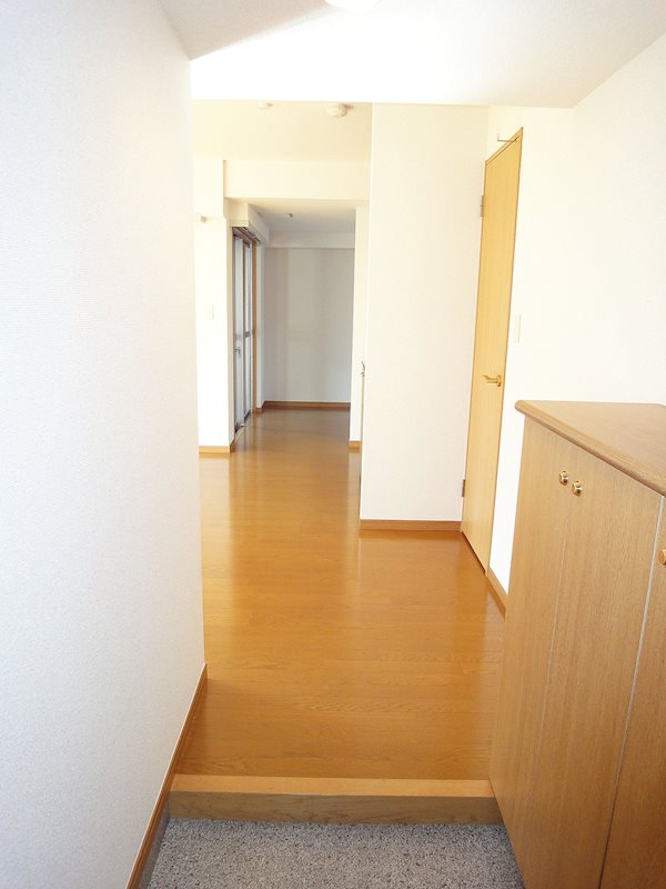 コア大井町 玄関