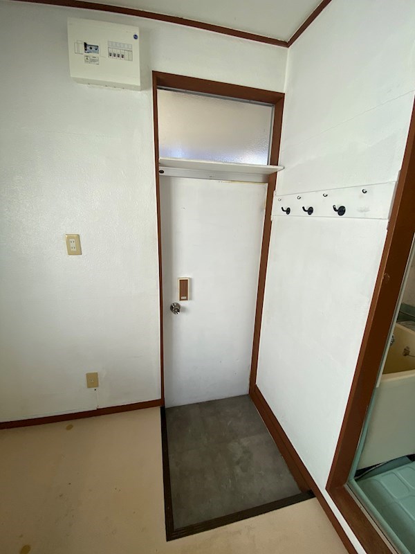 ハウスサンフラワー 玄関