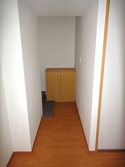 大井山中マンション 玄関