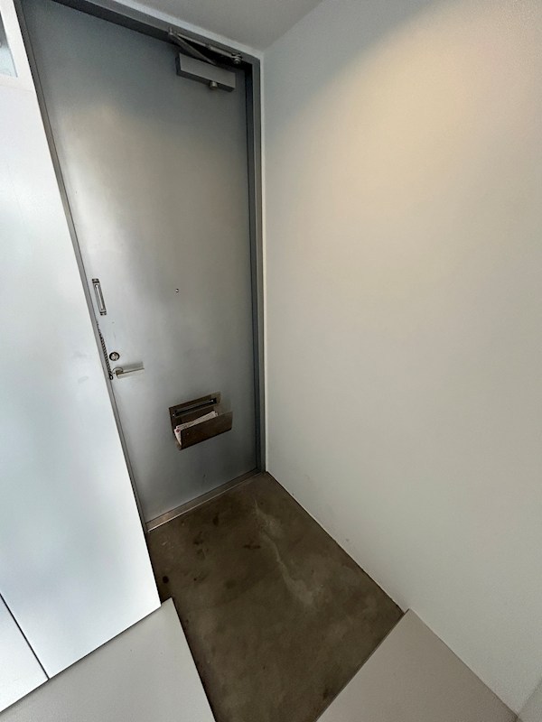 rooms 玄関