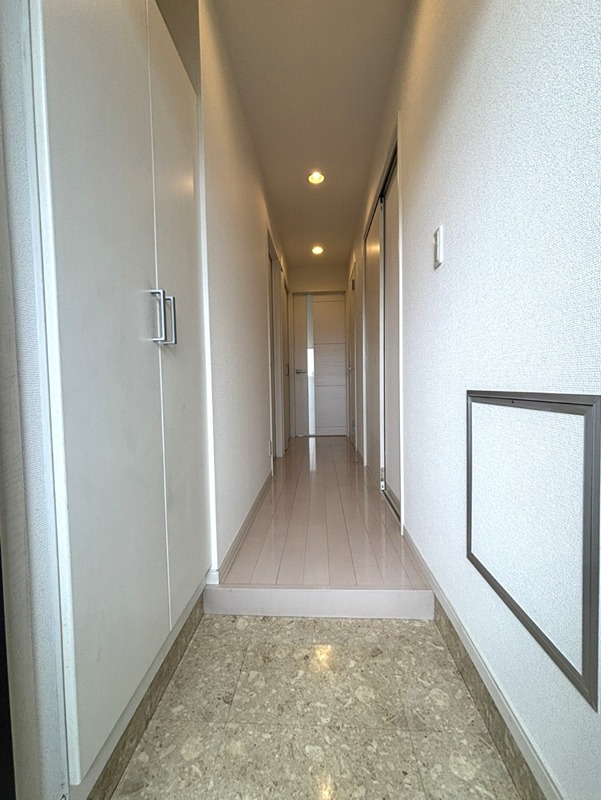 山王サクラマンション 玄関