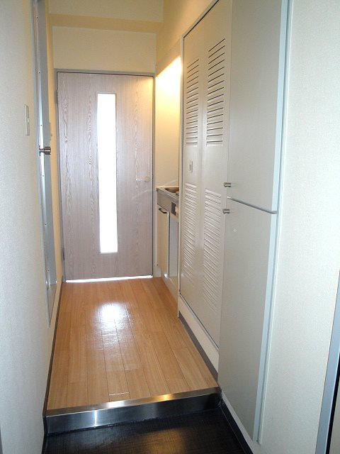 大井町タウンハウス 玄関
