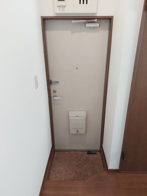 コア 玄関