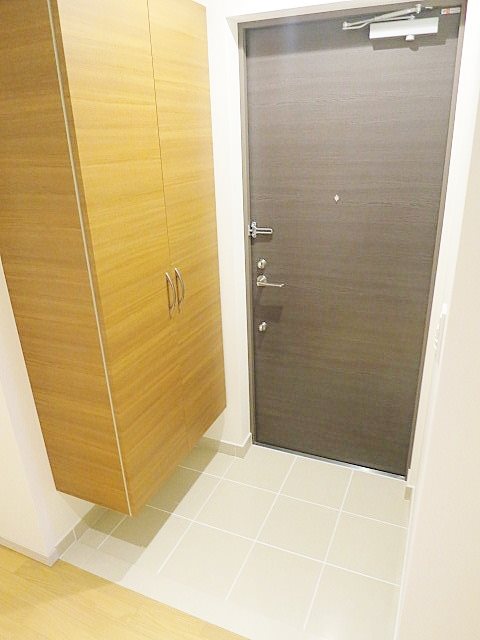 ラプンテシスヤマモト 玄関