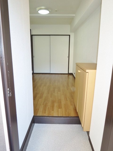 五幸ハイツ 玄関