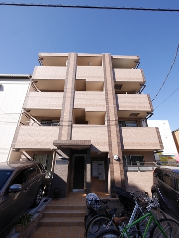 カーサ　アルドーレ 402号室 外観