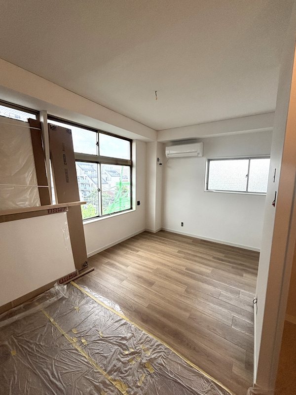 第二湯建ビル リビング