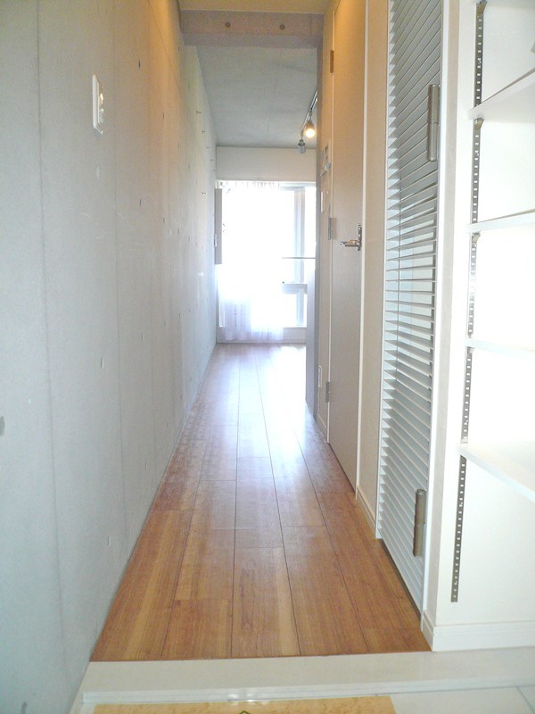 GC西小山 玄関