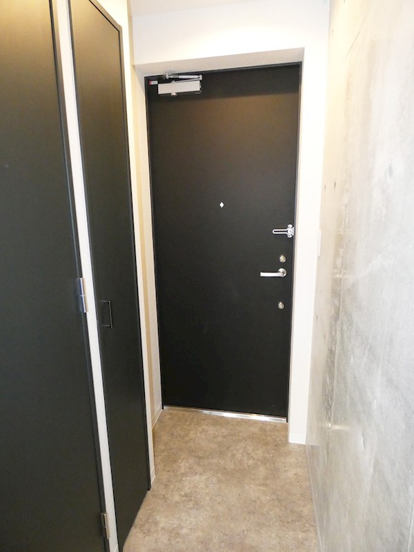 LOTUS OOIMACHI 玄関