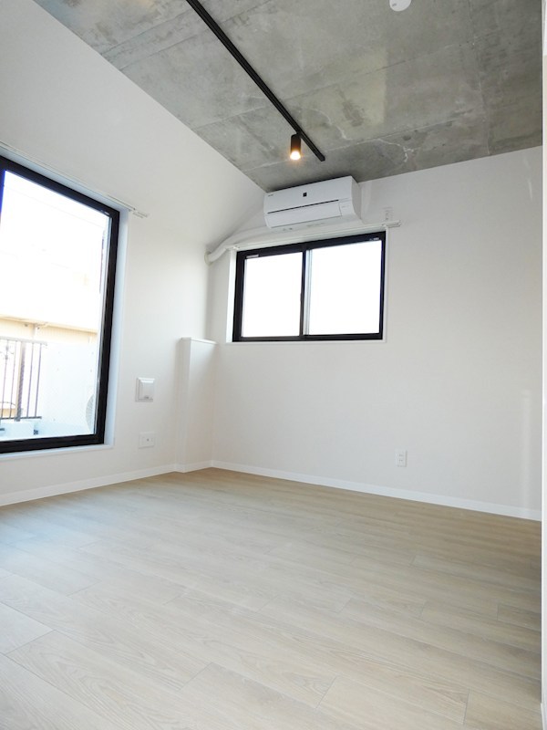 LOTUS OOIMACHI リビング