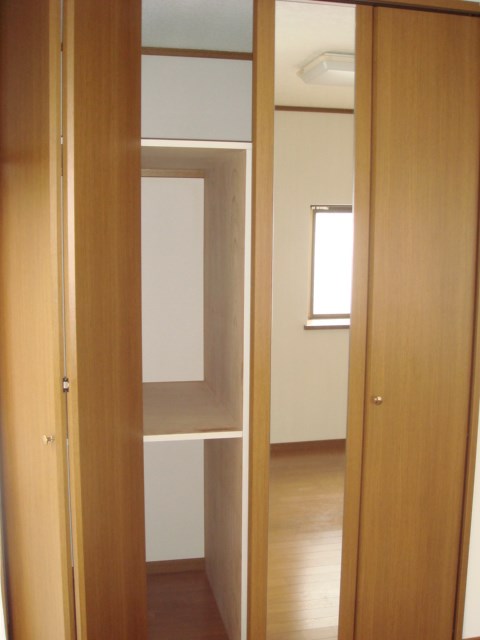 メゾネット佐藤  ベッドルーム