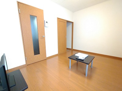 レオパレス時田　楓館 リビング