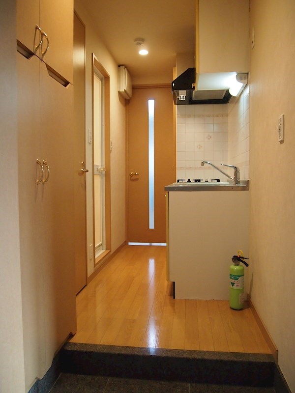 ルーブル西五反田弐番館 玄関