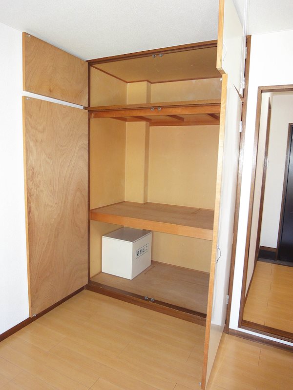 若葉ハウス ベッドルーム