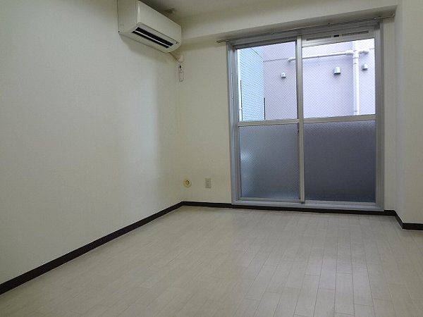 大井町タウンハウス リビング