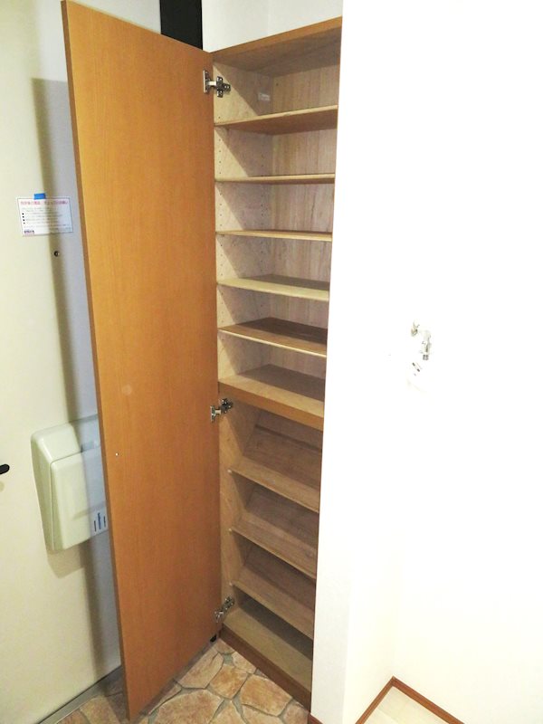 サンライズ西大井 玄関