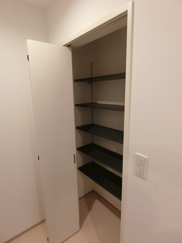 カーサベルーデ 玄関