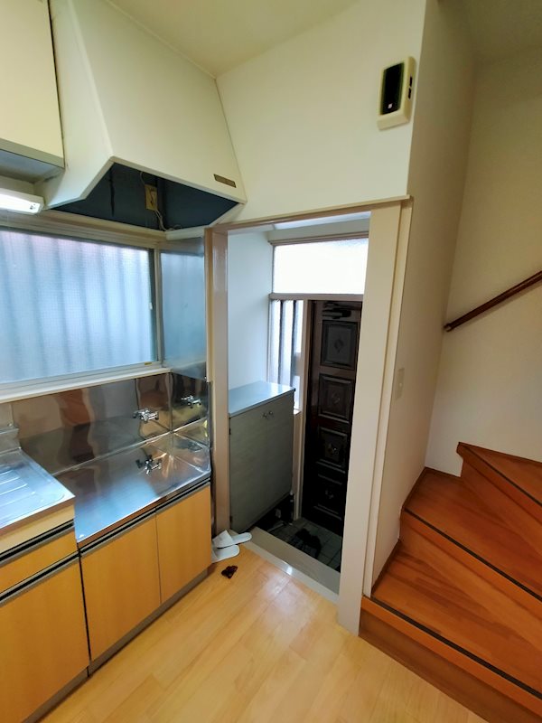 目黒本町３丁目貸家 玄関