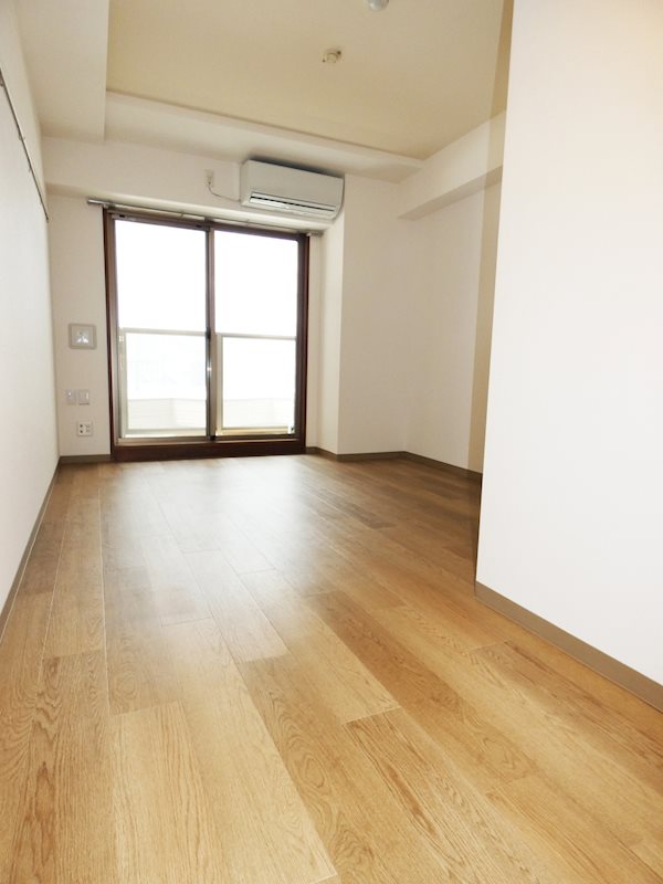 ワイズコート リビング