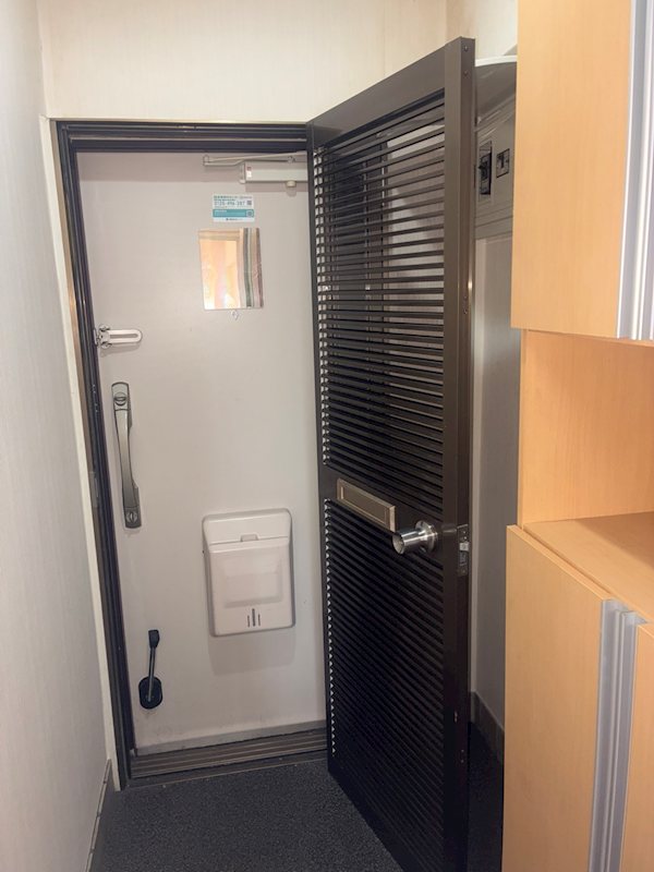 山王スカイマンション 玄関