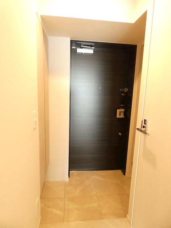 ルフォンプログレ西大井プレミア 玄関