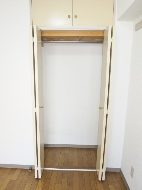 リバーサイドマンションB棟 ベッドルーム