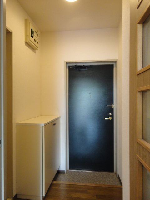 リベラニノミヤ 玄関