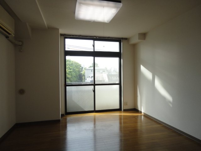 リベラニノミヤ リビング