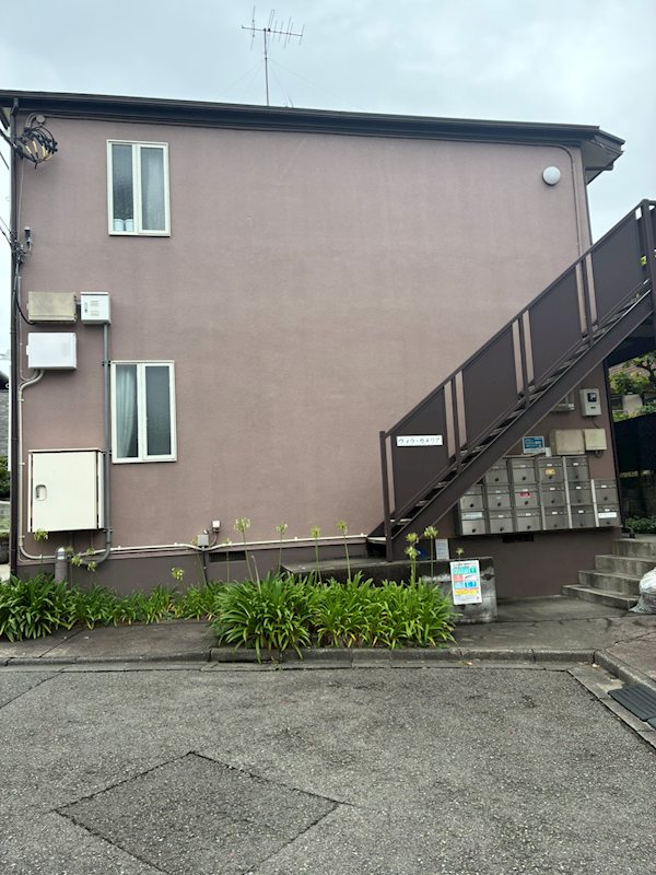 ヴィラ・カメリア 206号室 外観