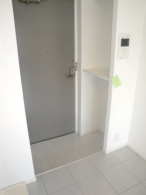 テラッサエスト 玄関