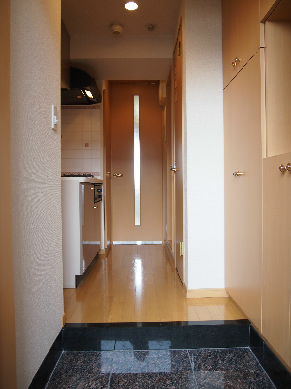 ルーブル千鳥町 玄関