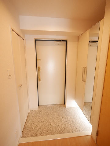 ユヌ　ブリーズ　目黒 玄関