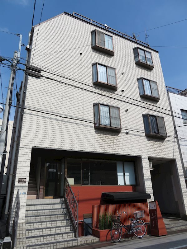 メゾン沙羅 301号室 外観