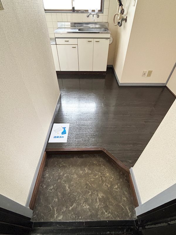 メゾン沙羅 玄関