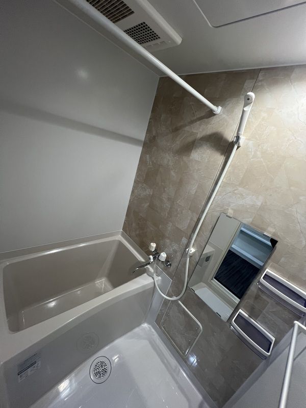 テラスハウス 風呂画像