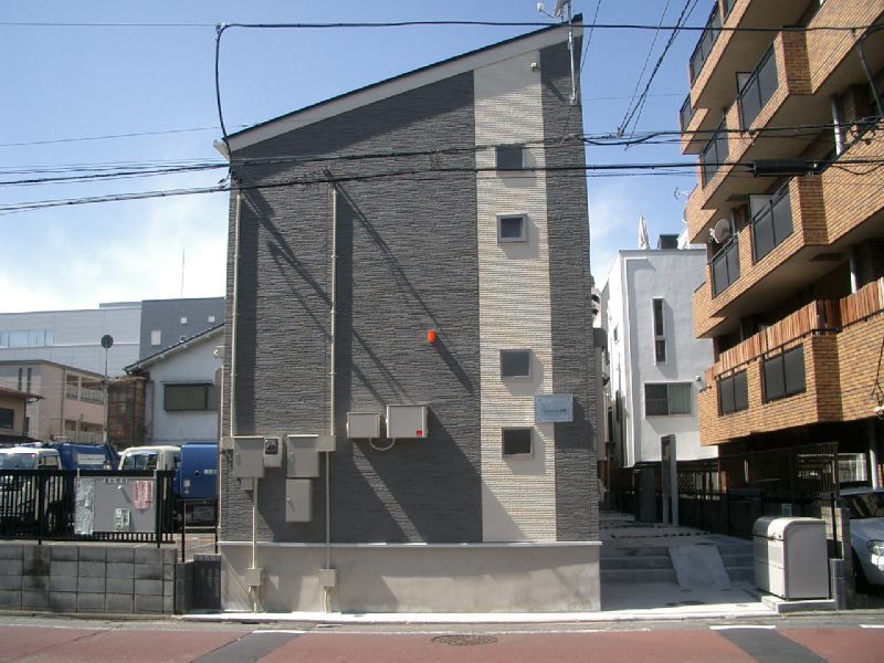 レオネクストアメニティー清水 201号室 外観