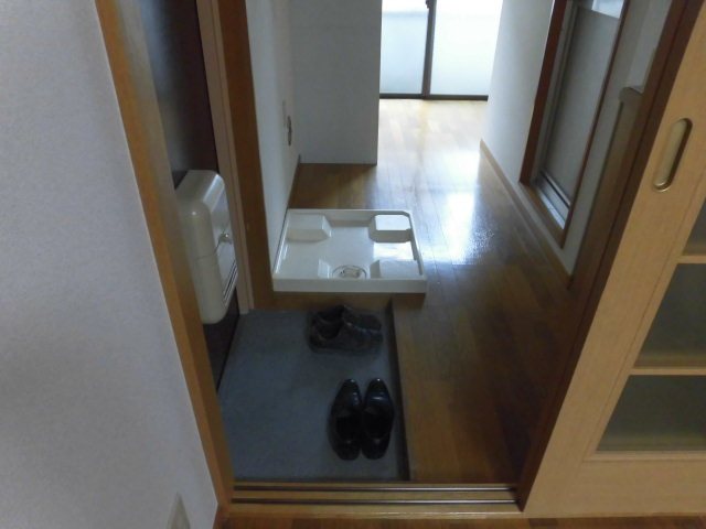 小柳ハイツ 玄関