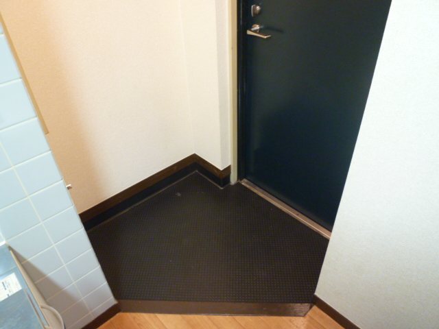 ハルモニア平町 玄関