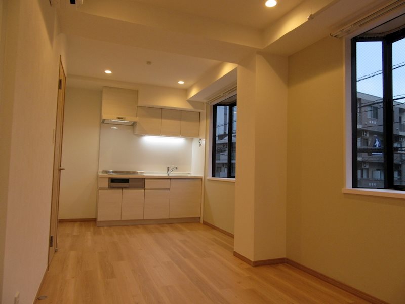 コムデビュー リビング